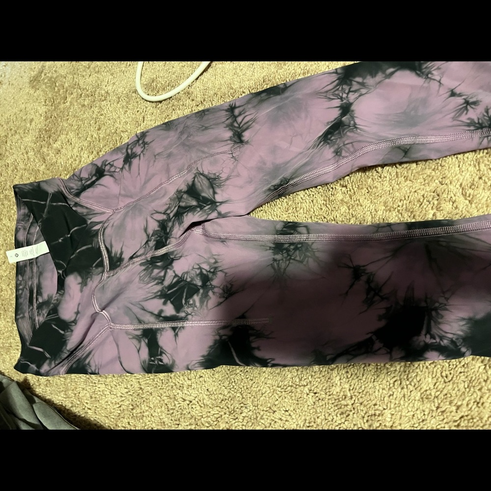 Lululemon wonder under